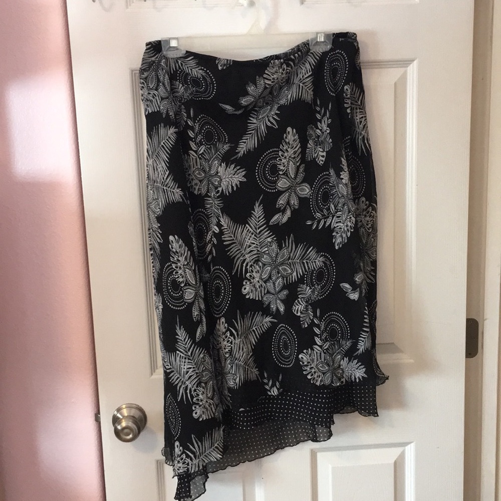 22/24 Lane Bryant sheer skirt